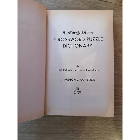 The New York Times Crossword Puzzle Dictionary Hardcover 1974 Vintage Hardcover - Picture 10 of 16